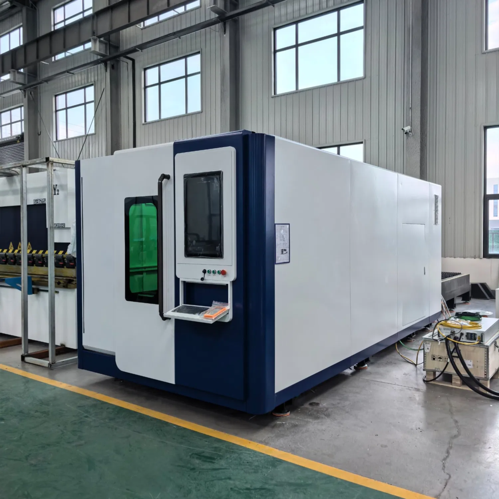 ⁦ماكينة فايبر ليزر لتقطيع الألواح المعدنية بكابينة مغلقة وطبلية تبادلية  Enclosed Fiber Laser Cutting Machine with Exchange Table⁩ - الصورة ⁦6⁩